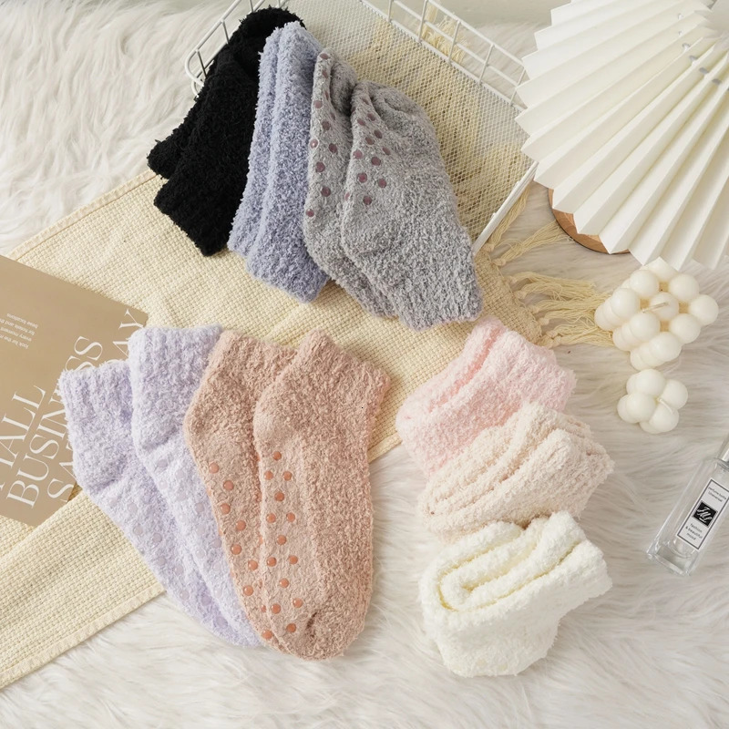 Women Winter Thicken Thermal Socks Cold Protection Coral Fleece Socks Solid Color Sleep Warm Socks Cute Home Floor Socks 251106