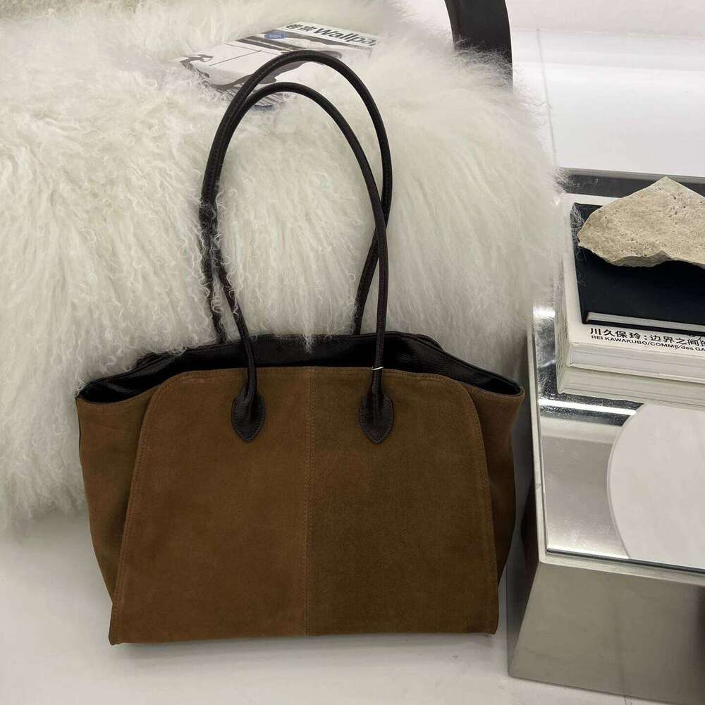 Suede Spliced Cowhide Tote Autumn And Winter New Niche Design Large Capacity Vintage Handheld Shoulder Bag 251110