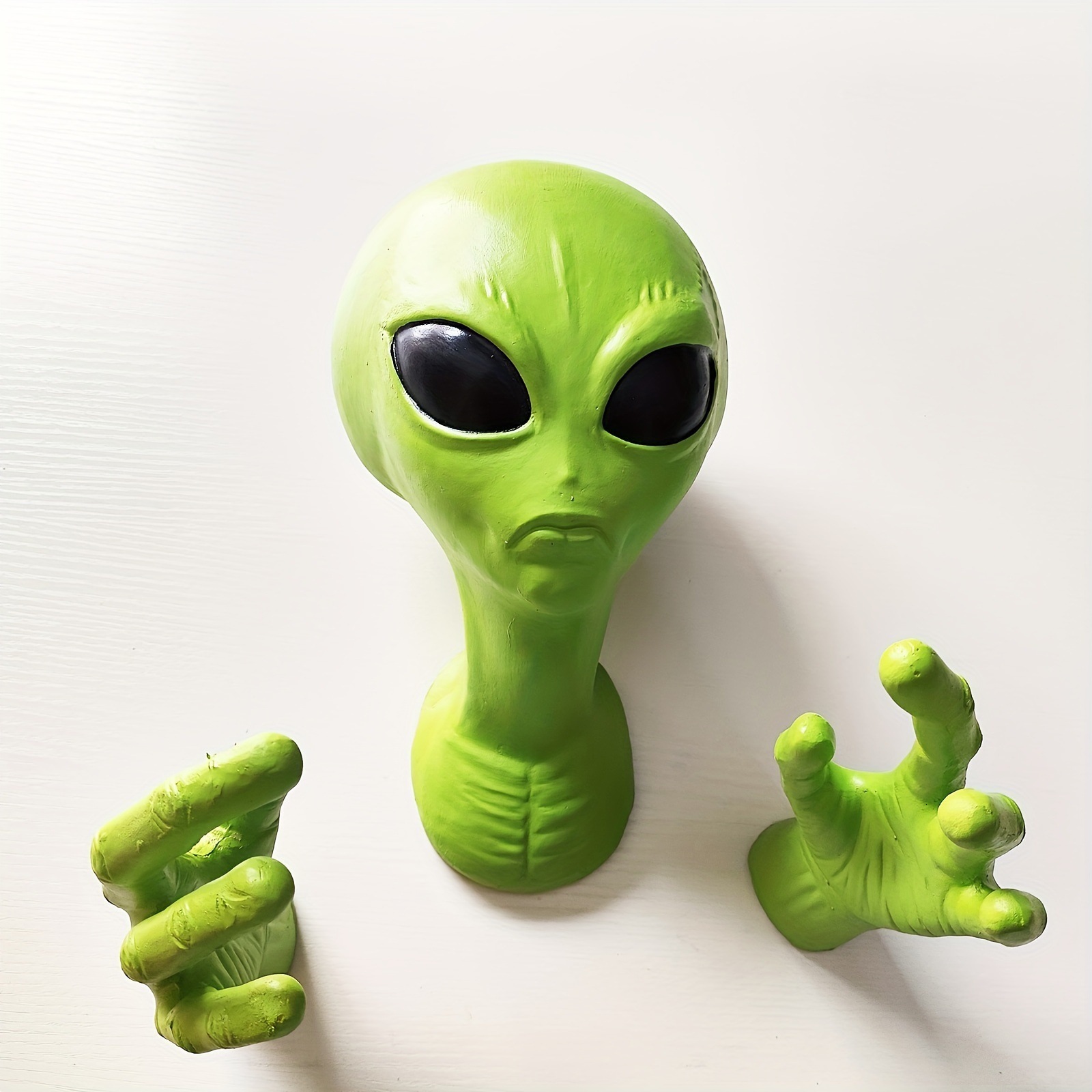 Green Alien UFO Visitor 51 Area Extraterrestrial Organism Monster Study living room wall ornament Sci-Fi Lovers Gift 240827