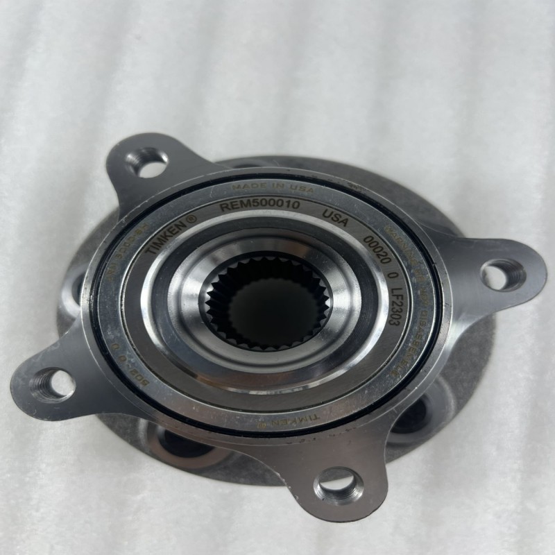 Land Rover front wheel hub bearings are suitable for Discovery 3/4 Range Rover Sport 2005-2013 LR076692 LR014147 LR048083