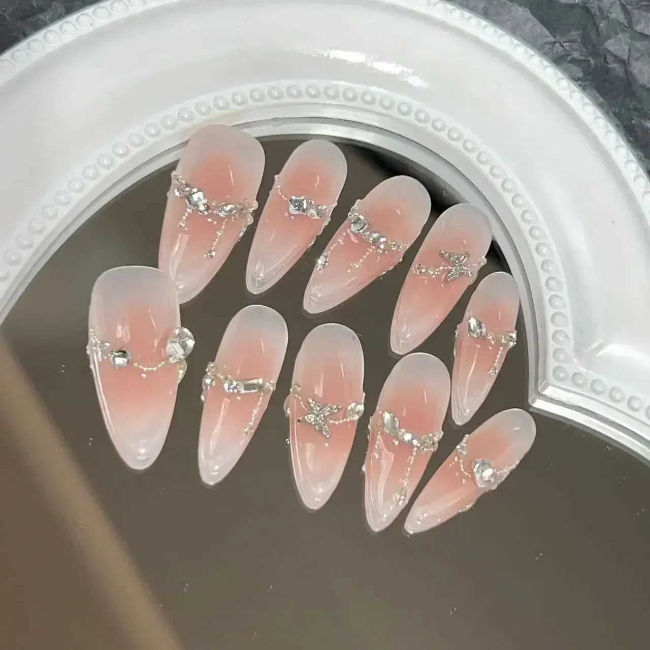 0pcs almond handmade nude pressing nail gradient rhinestone decoration fake nail simple wear-resistant fake nail tip W250410