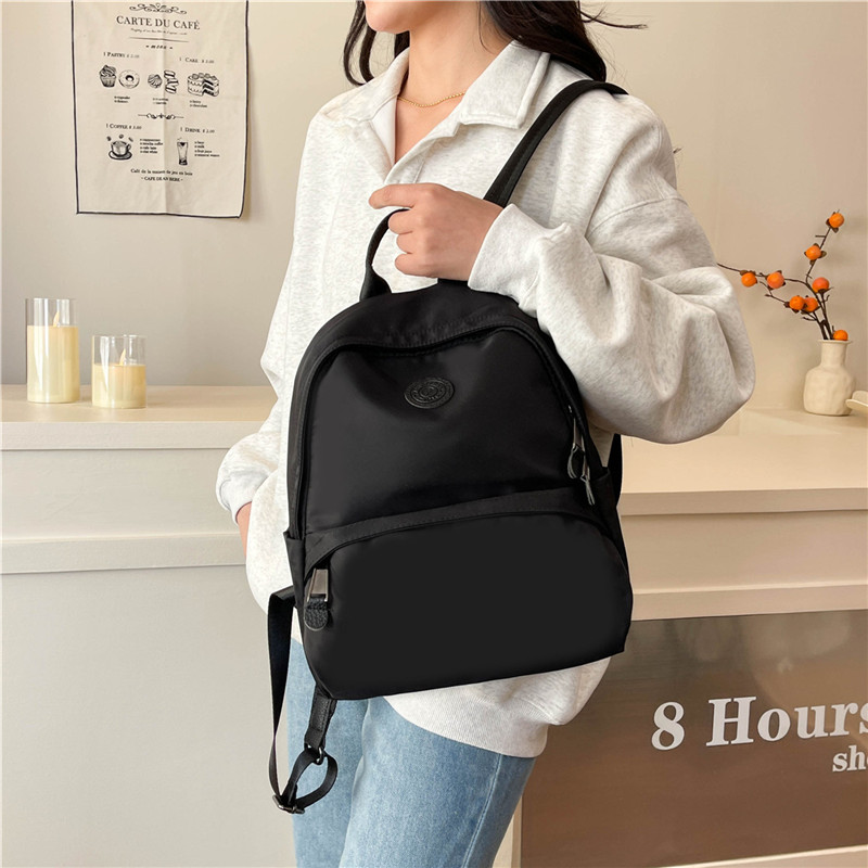 Stylish Mini Travel Bag with Multiple Compartments - Perfect Fit All Essentials