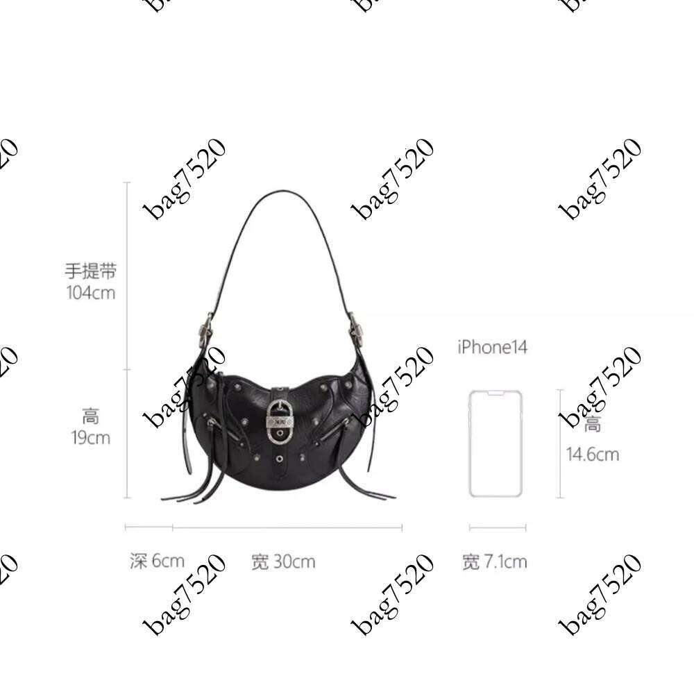 Large capacity niche design, light crossbody red envelope, commuting shoulder bag, motorcycle bag