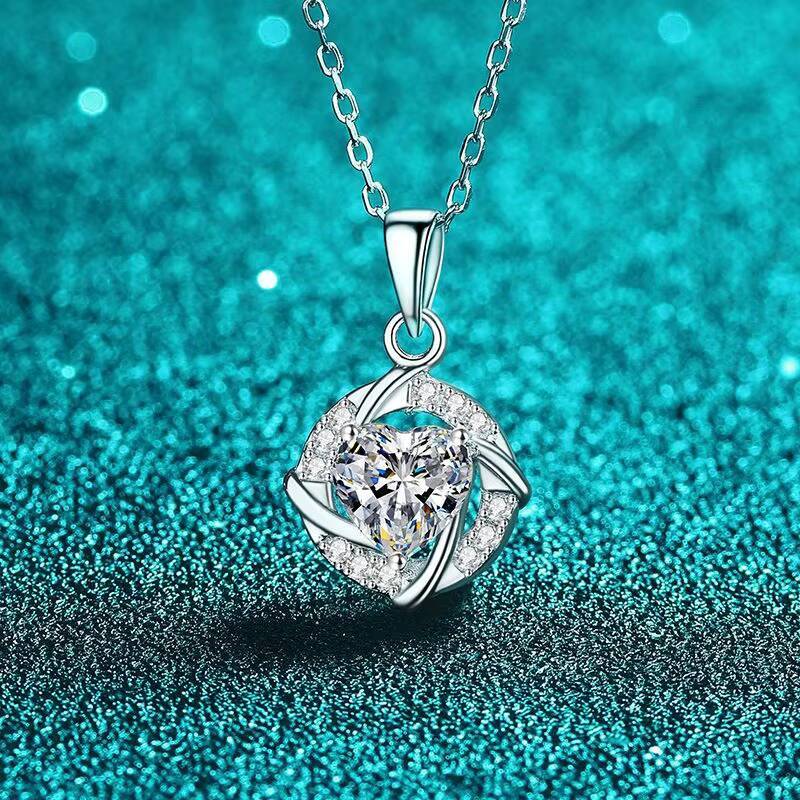 Manufacturer Direct Sales 925 Silver Moissanite Necklace Women love vortex Pendant High-quality and Exquisite Collarbone Chain