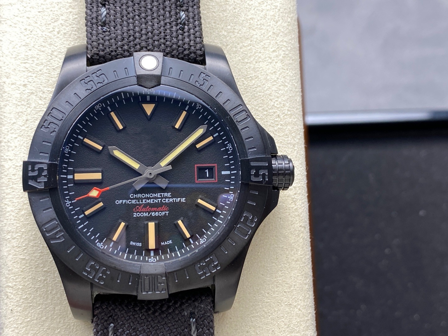 TF Fully automatic machinery Classic Watch 44mm in Diameter with 2824 Washing Movement Double-sided Sapphire Glass Mirror Titanium Alloy Case