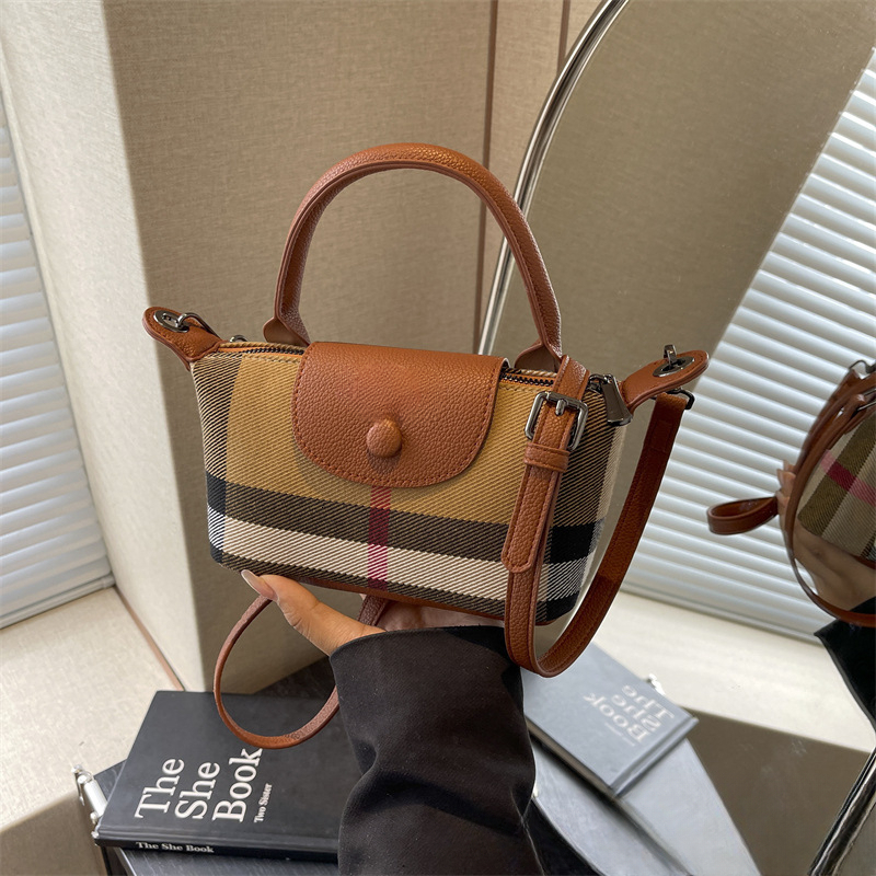 New Fashionable Popular Mini Square Bag Casual Shoulder Bag Retro Checkered Handbag Trendy Crossbody Bag Luxury Designer Bag