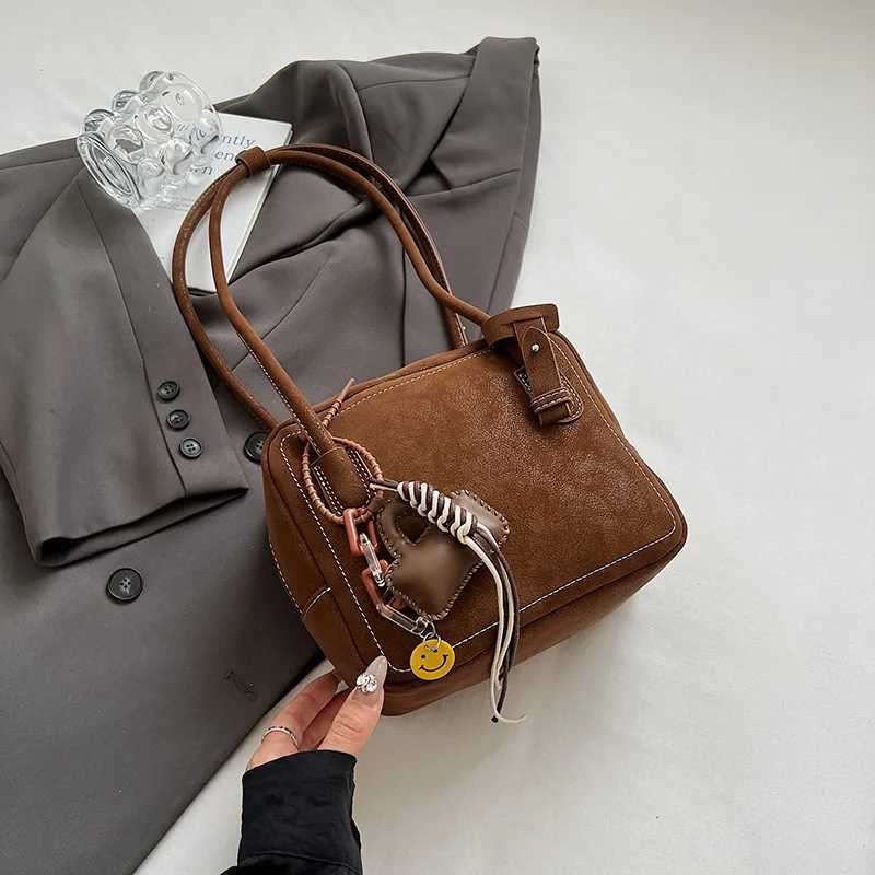 Ladys handbag vintage commuter bag Ladys versatile shoulder bag handbag underarm bowling bag K251110