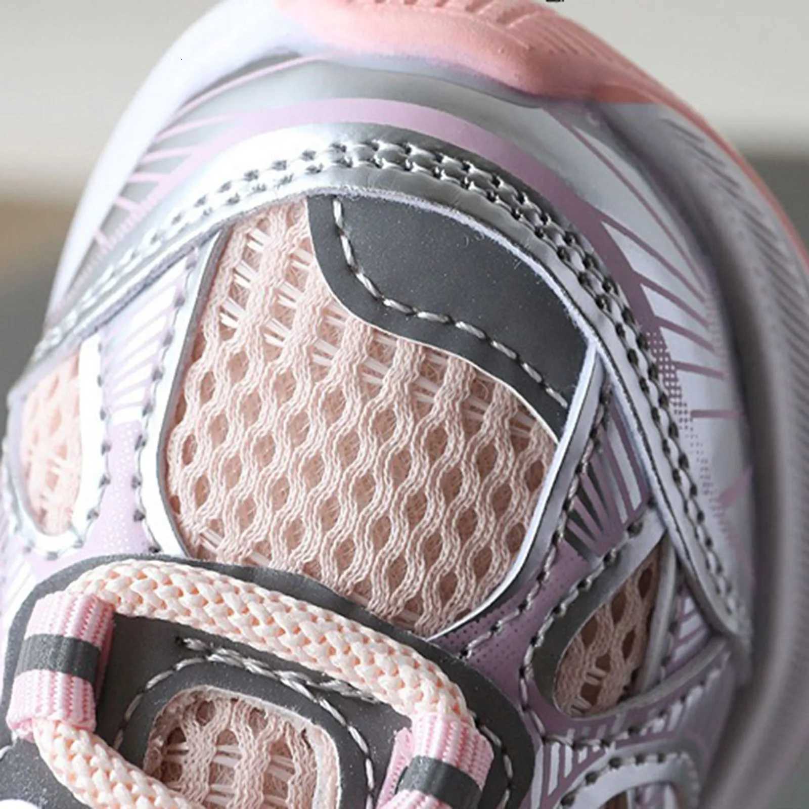 2025 Girls Sports Shoes Soft Sole Wear-Resistant Childrens Casual Shoes Low Top Thick Soled Breathable Mesh Walking Shoes W251110