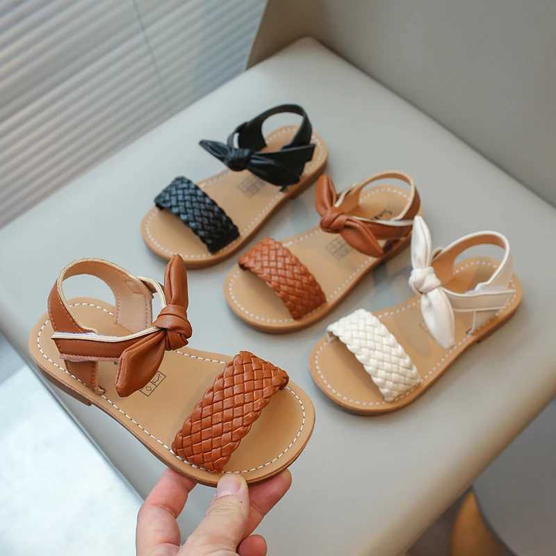 Leather Sandals for Preschool Girls 2024 Summer New Childrens Beach Shoes Open Toe Bow Sweet Princess 21-30 Anti slip Z250410