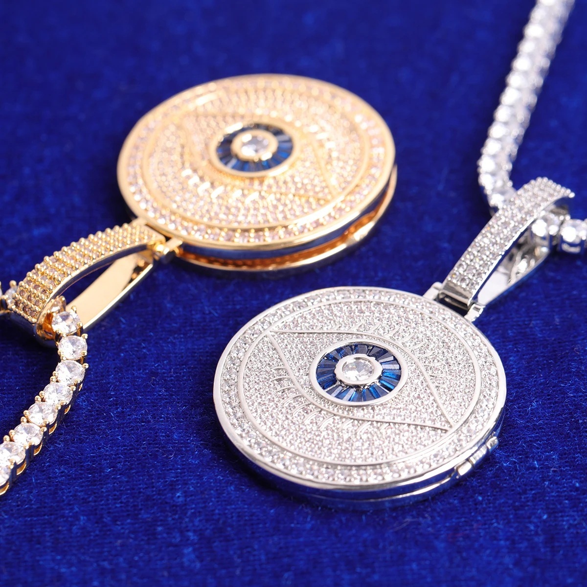 Hip hop Gods Eye Round Photo Pendant with moissanite Trendy Flip Frame Pendant Necklace