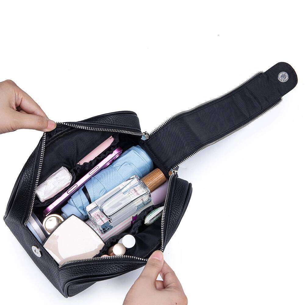 First-Layer Cow Makeup Large-Capacity Travel Toiletry Genuine Leather Soft Hand-Held Storage Cosmetic Bag 251110