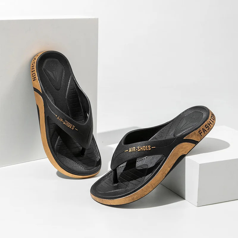 Fashionable mens flip up shoes for summer outdoor leisure beach slippers PVC soft sole anti slip flip up couples family bathroom sandals 250408