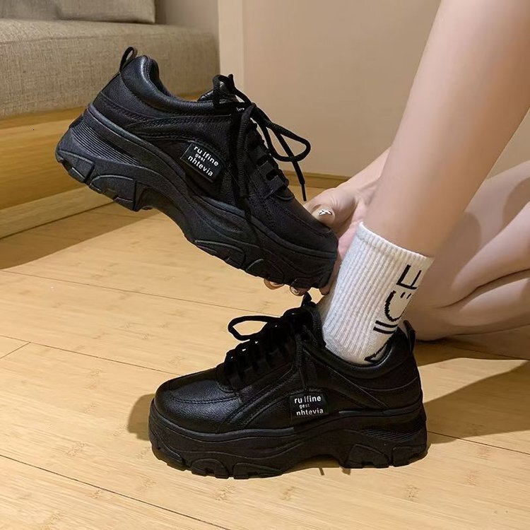 2025 new sponge cake thick sole height increasing casual women's shoes designer fashionable solid color sports white shoes