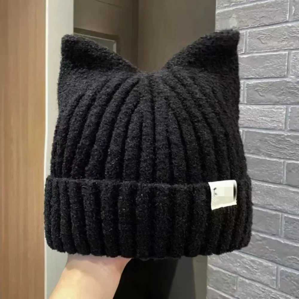 Thickened Velvet Brimless Beanie Hat Soft Ear Protection Beanies Knitted Hat Cute Cat Ear Knitted Windproof Hat Outdoor SportsXJ251110