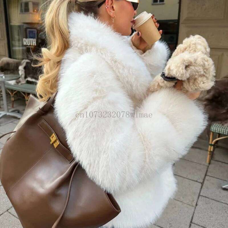 2025 Women's Summer Large Capacity Commuter Tote Female Korean Fashion Luxury Pu Leather Handbags Chic Trend Underarm Bag