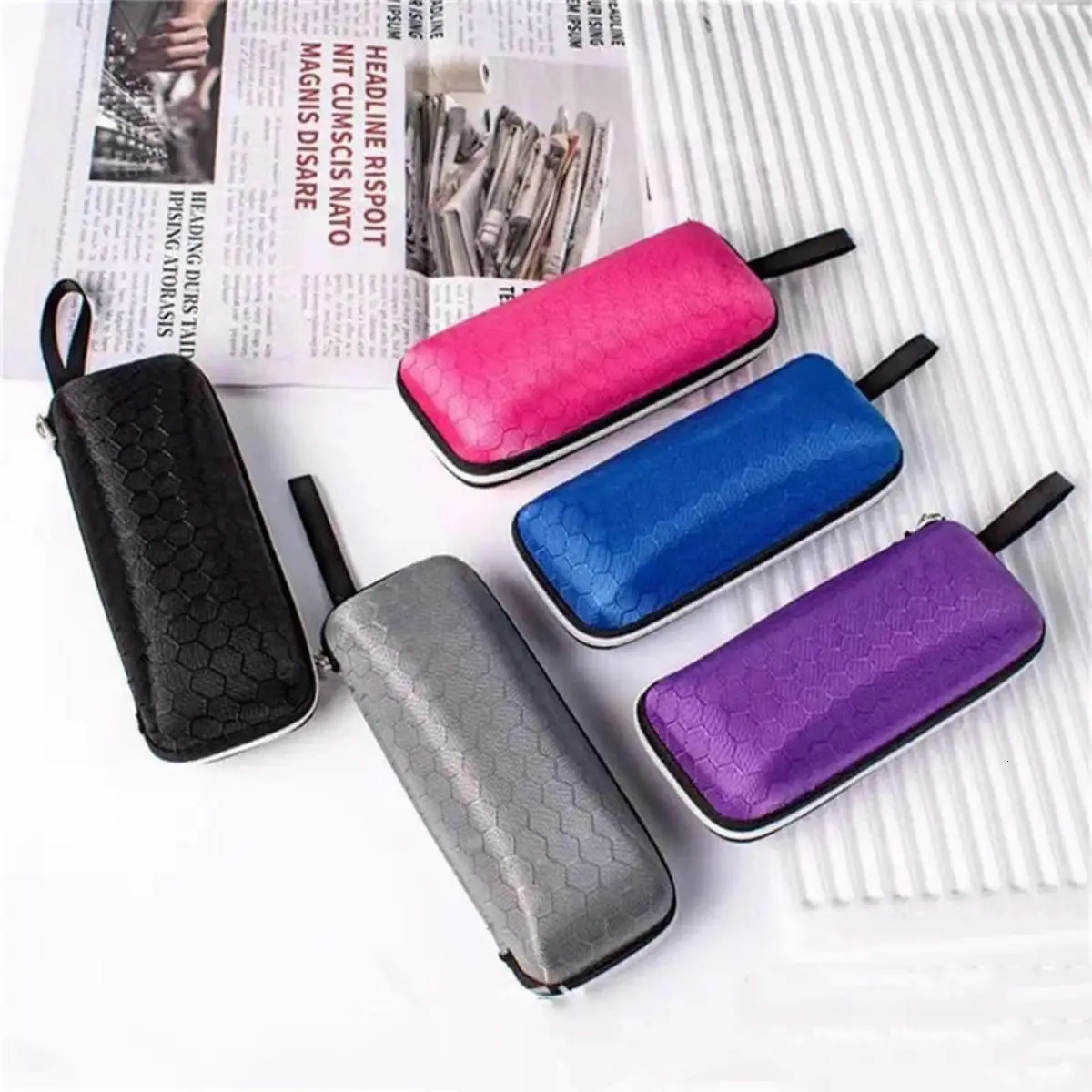 1 piece honeycomb pattern glasses case minimum hard protector zipper storage box bluerosegraypurpleblack 250410
