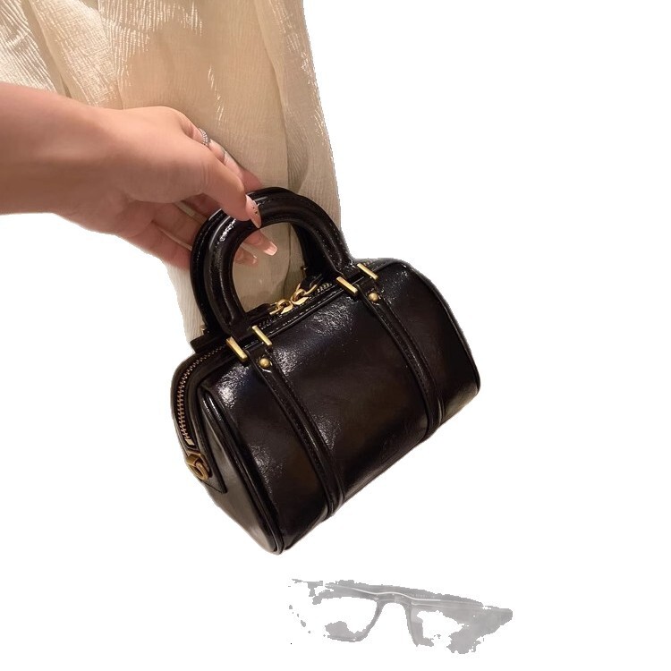 Retro style soft leather designer bag new cylindrical luxury handbag winter new pillow bag designer bag crossbody bag women's shoulder bag