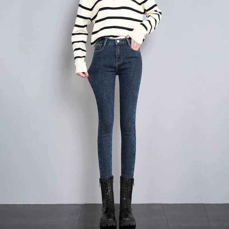 New Women Thermal Jeans Winter Snow Warm Plush Stretch Jeans Lady Skinny Thicken Denim Pants Plus Fleece Retro Blue Mom Trousers C251110