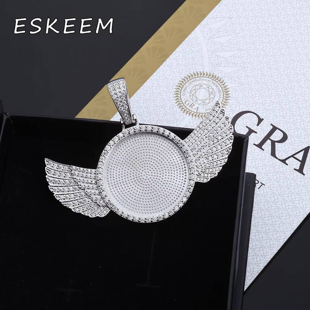 Personalized Custom Jewelry Vvs Moissanite Photo Pendant 925 Silver Angel Wing Design Circular Picture Memory Pendant Gifts