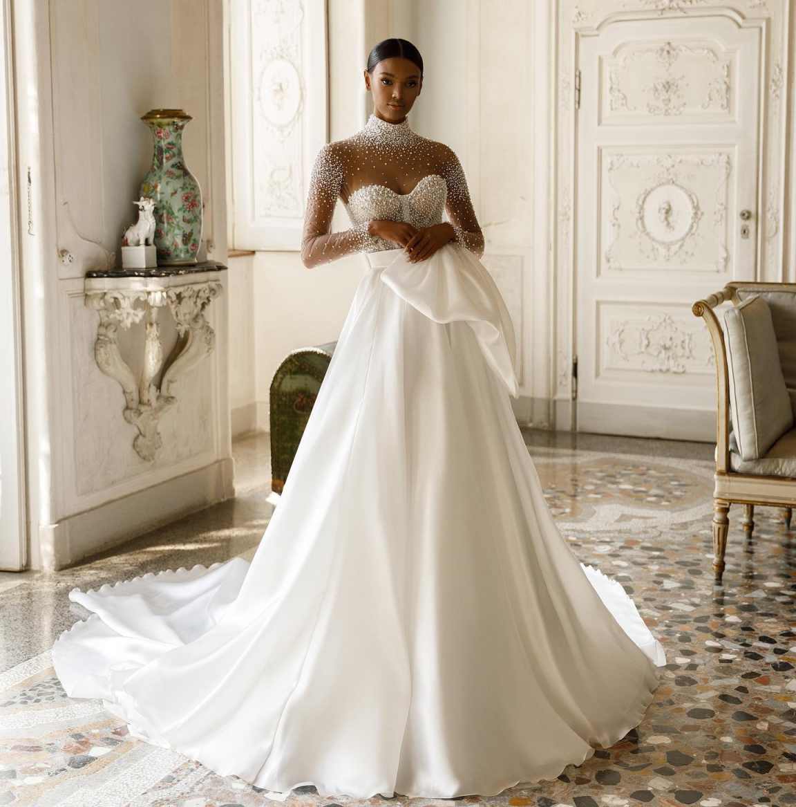 Princess High Neck A Line Bridal Gowns Long Sleeve Sweep Train Wedding Dresses Pearls Vestidos De Novia Custom Made