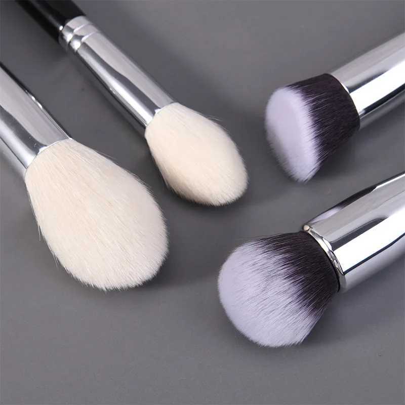 15 Pcs Makeup Brushes Cosmetic Brushes Makeup Brush Set Goat Hair Eyebrow Eyeshadow Foundation Travel Portable with Pouch L251110