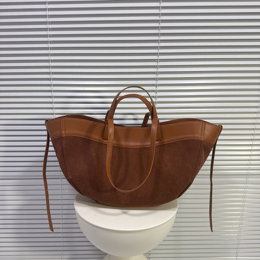 New Dumpling Bun Winter Luxury Handbag Suede Leather Designer Bag Large Capacity Versatile Commuter Bag Elegant Retro Style Women's Shoulder Bag