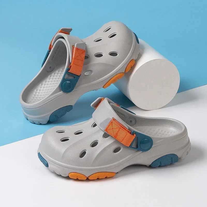 Childrens shoes boys sandals summer cute summer chlorine indoor shoes for children aged 3 to 7 sports shoes casual sports boys slippers Z250410