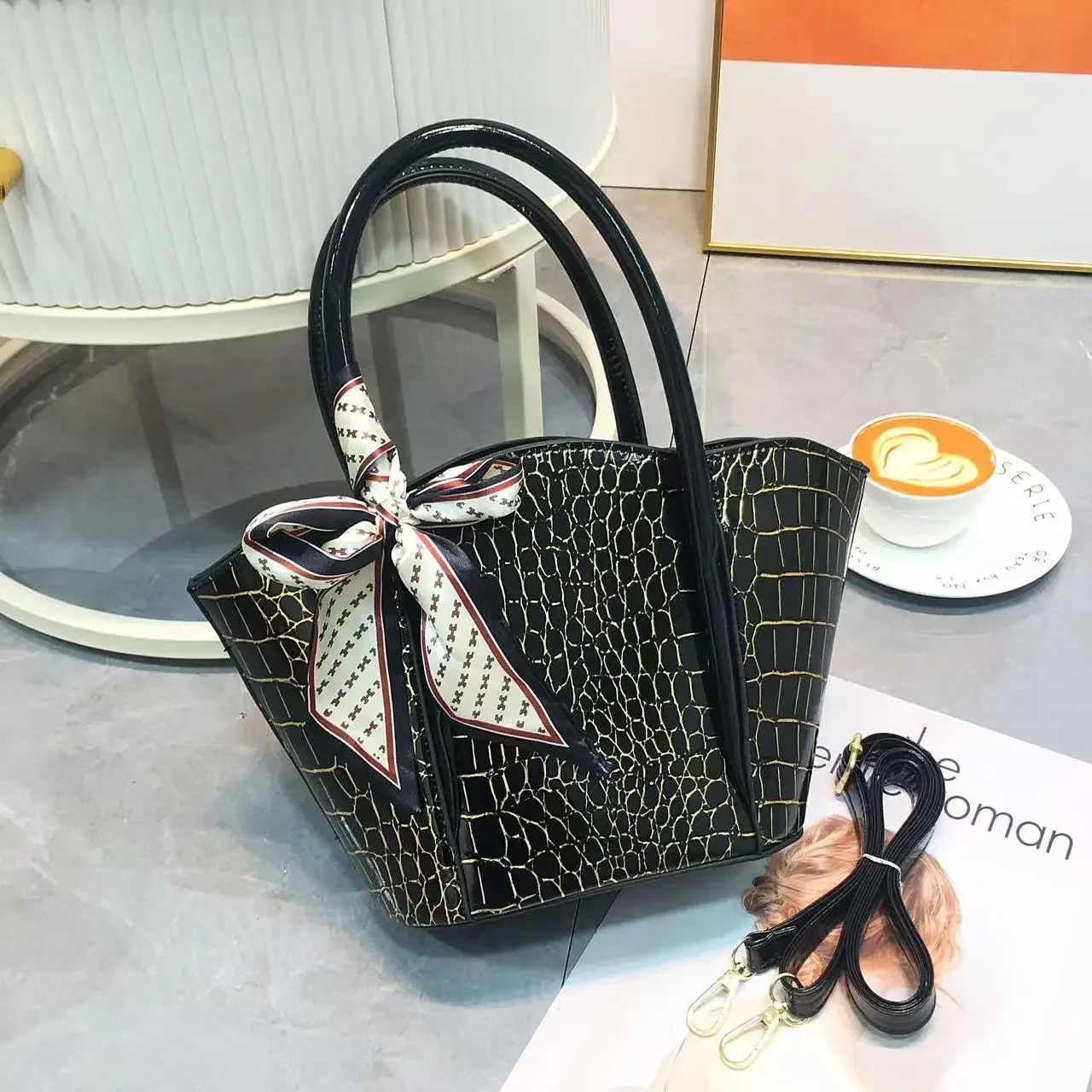 Spring Summer New Womens Fashionable Versatile Handbag Crossbody Bag Single Shoulder Bag Polyester Fiber Interior Zipper Bag R251110