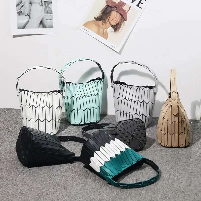Top-Handle Bags For Women 2024 Designer Bucket Hand Shoulder Tote Bag High Quality Handbags Beach Messenger Purse