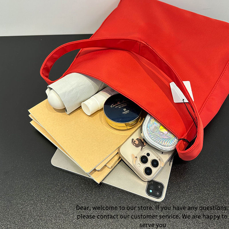 Winter New Designer Bag Women's Canvas Shoulder Bag Oxford Cloth Large Capacity Fashion Shopping Bag New Luxury Handbag Commuter Bag