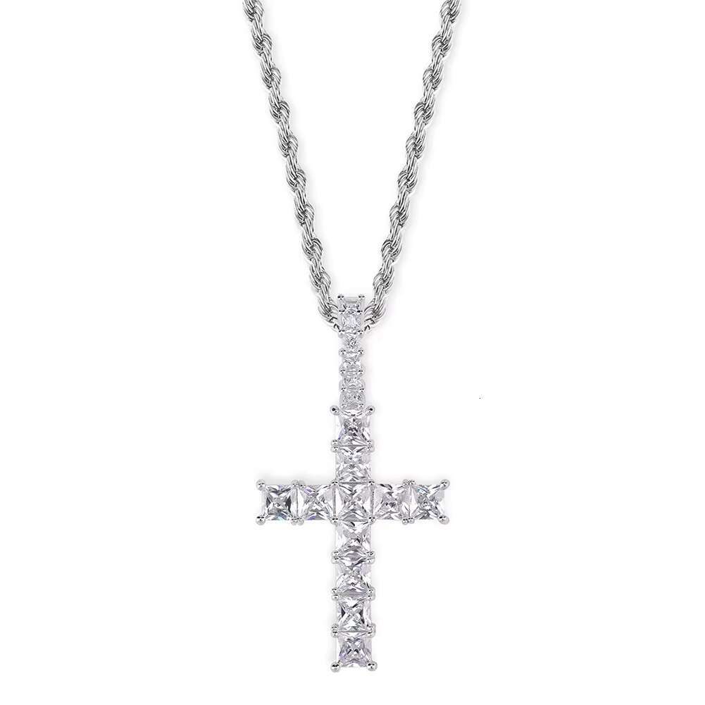 Manufacturer Custom Brass Zircon Gold Plated Mens Cross Pendants for Necklace