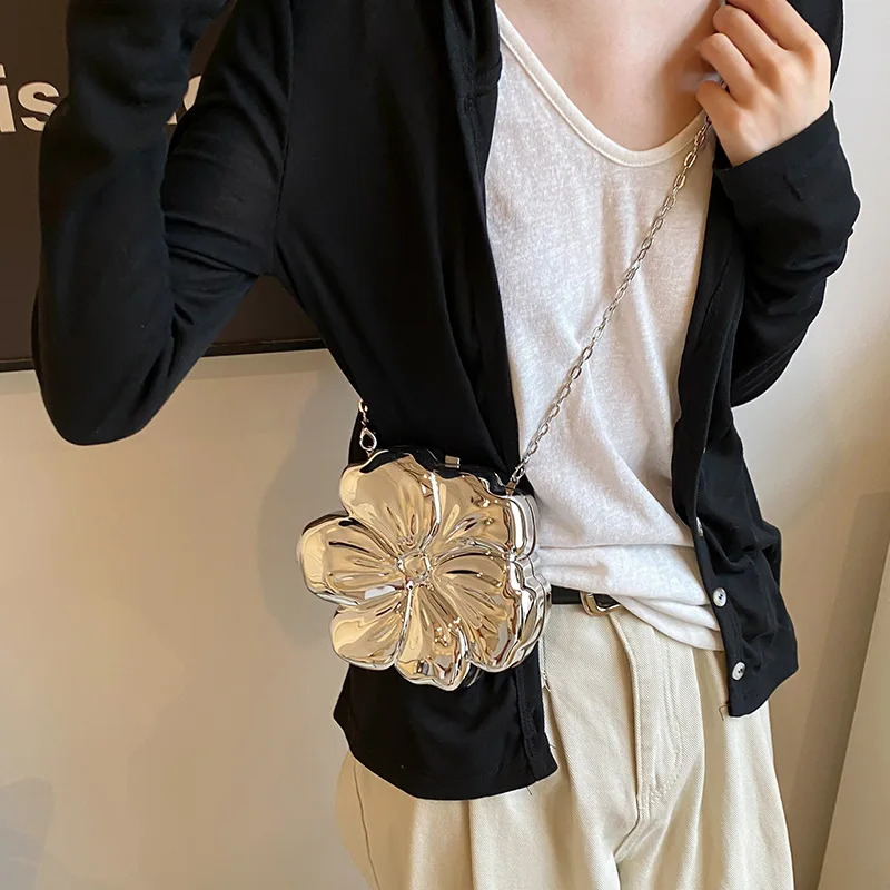 Flower Shape Handbag Womens Evening Clutch Gold Chain Bag Elegant Shoulder Bag Chic Silver Coin Wallet 2024 Trend Luxury Design R251110