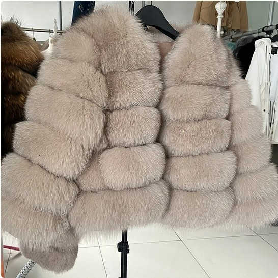 2025 European fur coat - faux fox fur patching winter outfit - thick and warm long-sleeved short-style fur coat