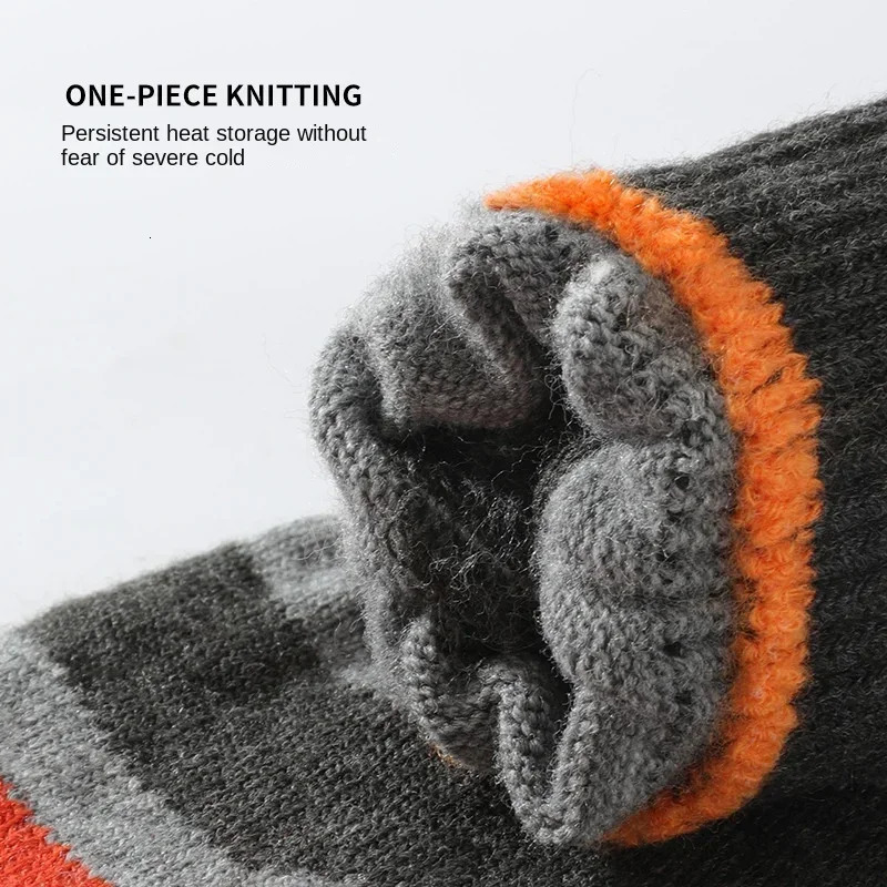 Daily Outdoor Mens Sports Cold Resistant and Anti Slip Touch Screen Gloves Knitted Gloves Warm Velvet Riding 251106