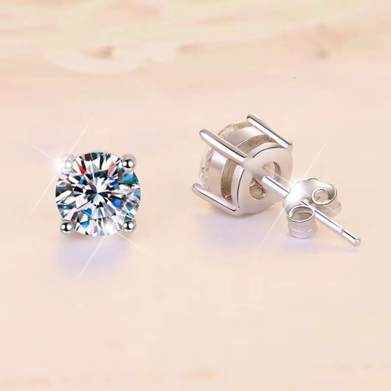 Manufacturers Wholesale Prices Classic 2CT Diamond Four Claw VVs1 Moissanite S925 Sterling Silver Stud Earrings