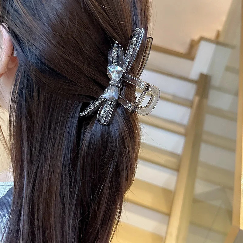 Elegant acrylic crystal bow clip sweet hair claws semi upward hair clip hair accessories cute shark clip perfect gift choice 250409