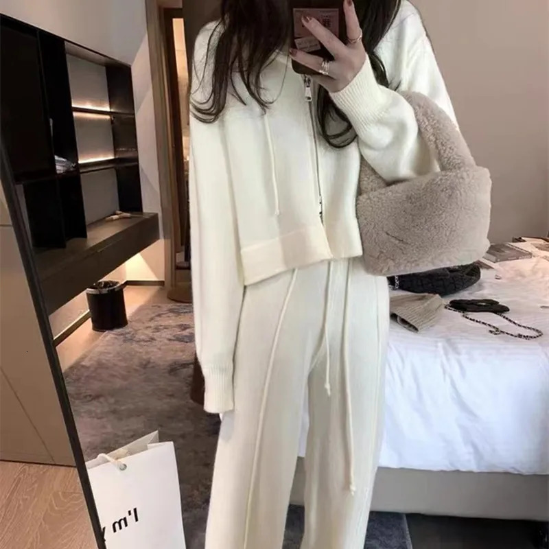 Spring and Autumn Womens Sweater Suit Hooded Knit Wideleg Pants Two Piece Set Lazy Casual Knitwear Cardigan Lady 251110
