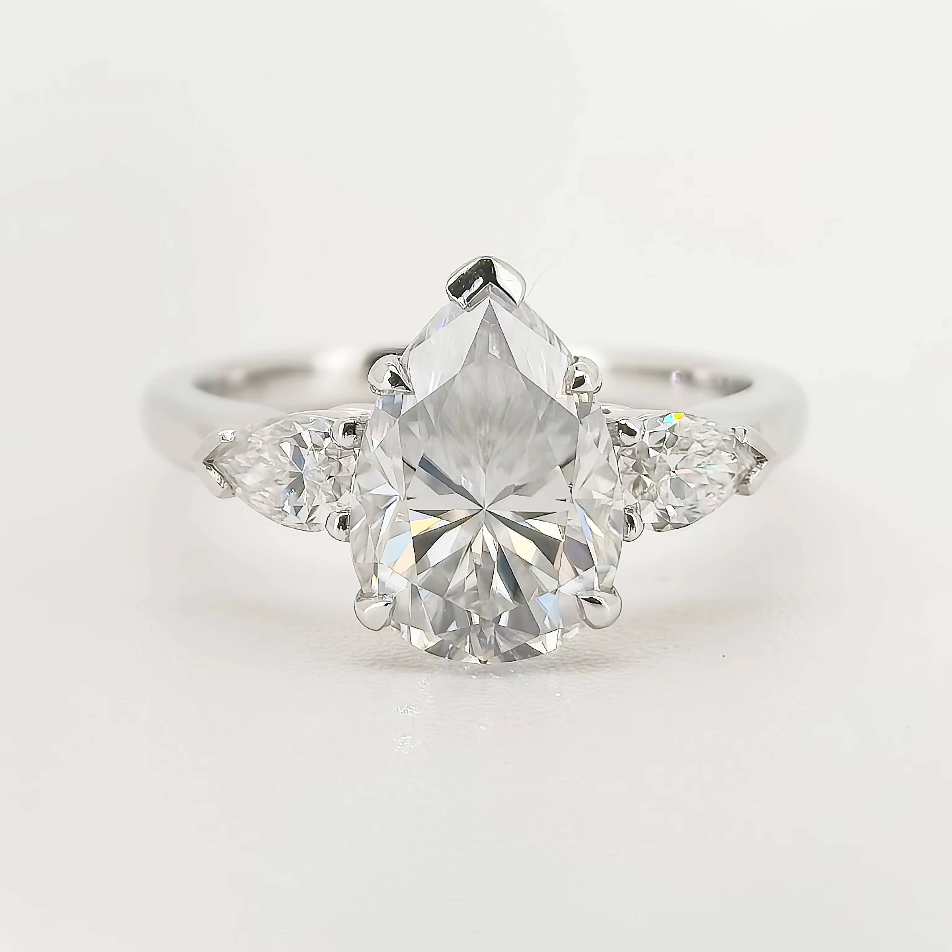 Wholesale Pear Cut 4ct VVS D All Moissanite Diamond Rings S925 Sterling Silver GRA Certified Moissanite Ring