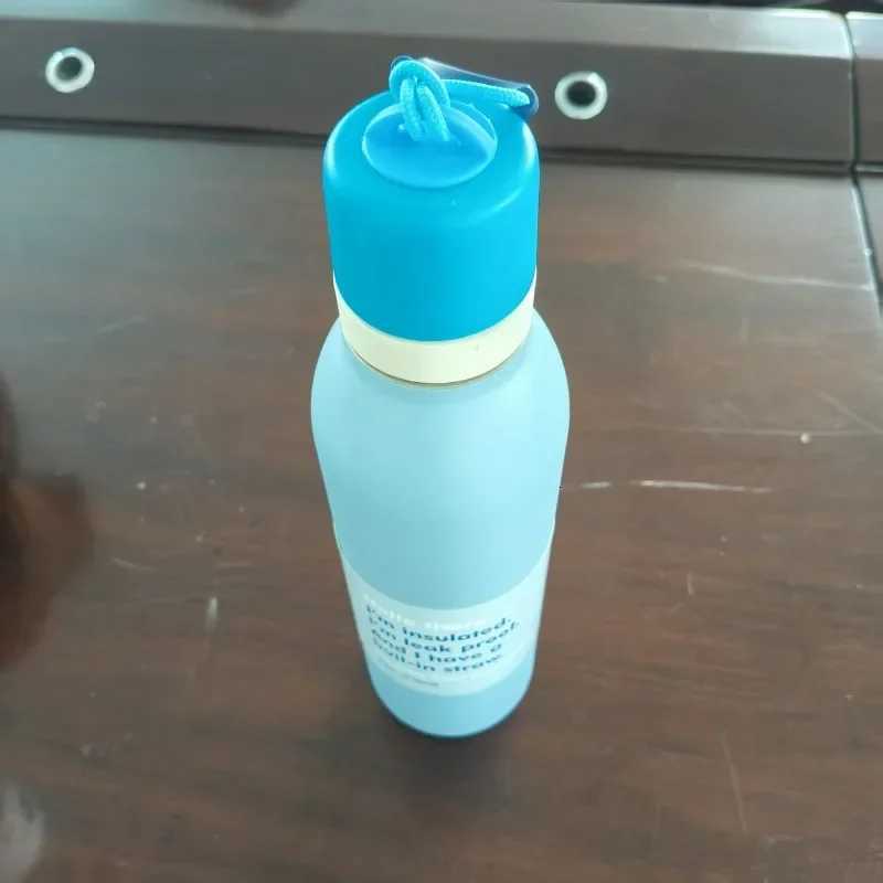 Fashionable cup 18/24oz Stainless Steel Insated Bottle aron Color Series Large Capacity Sports Kettle Outdoor Portable Vacuum Flask Bottle Y251110