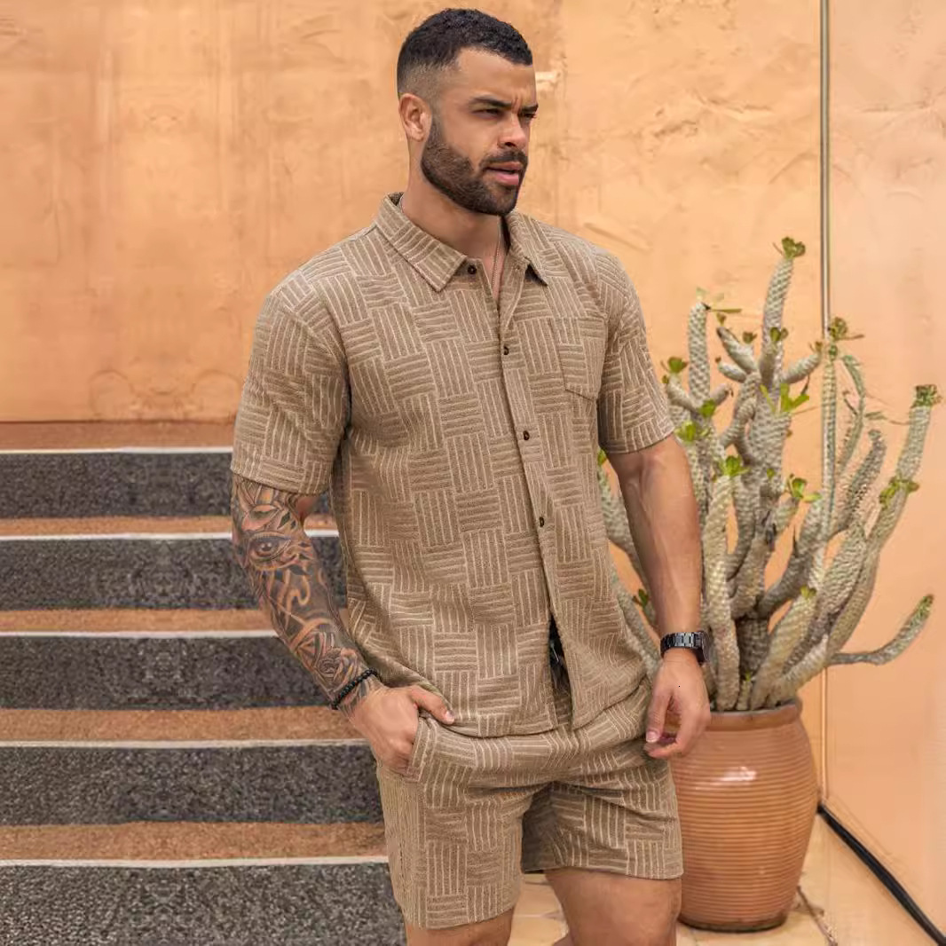 2024 Summer New Mens Leisure Sports Set Jacquard Knitted Shirt Mens Short Sleeve Set Trendy