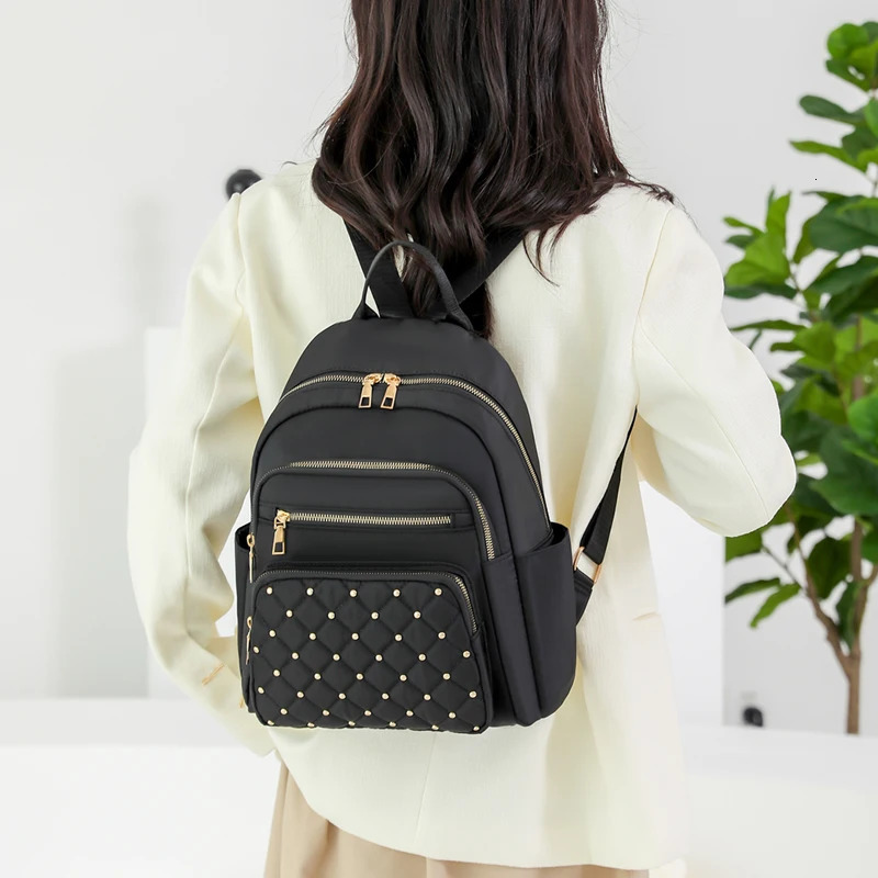 Fashion Bagpack Women High Quality Nylon Backpacks Female Big Travel Back Pack Large School Bags for Teenage Girls Shoulder Bag 250407