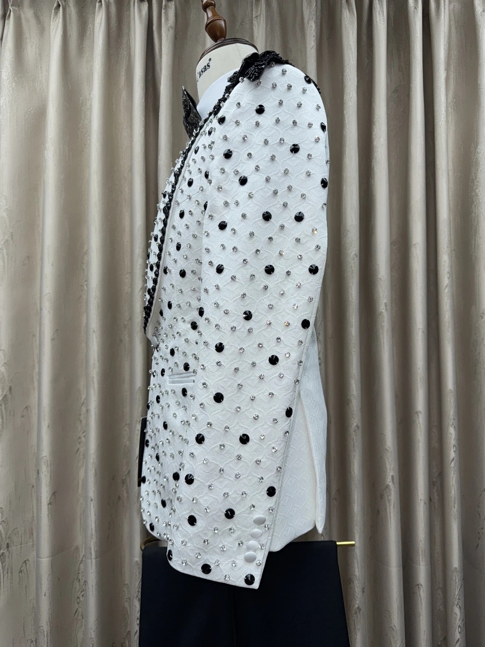 Luxury Men's Jacket Rhinestone Blazer Two Pieces Set Shawl Lapel Appliques Outfits Beading Coat Customized Jacket+Black Pants Plus Size