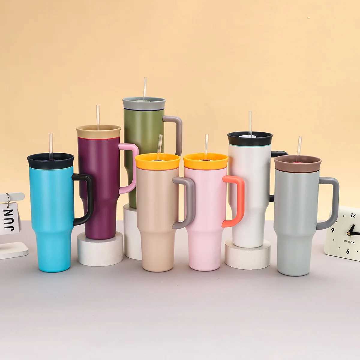 Fashionable cup New 304 Stainless Steel Double-Layer Insated Cup with Handle Straw Car Cup 40OZ Large Capacity King Cup Y251110