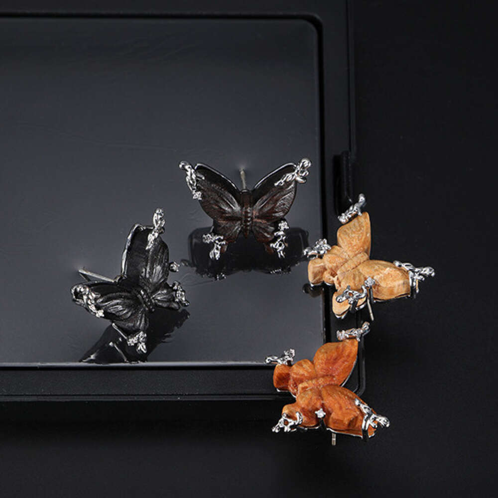 Wooden Butterfly Earrings for Women, High-End Luxury Unique Autumn Winter New Stud Earrings, Exaggerated Niche Style Fashionable Ear Jewelry