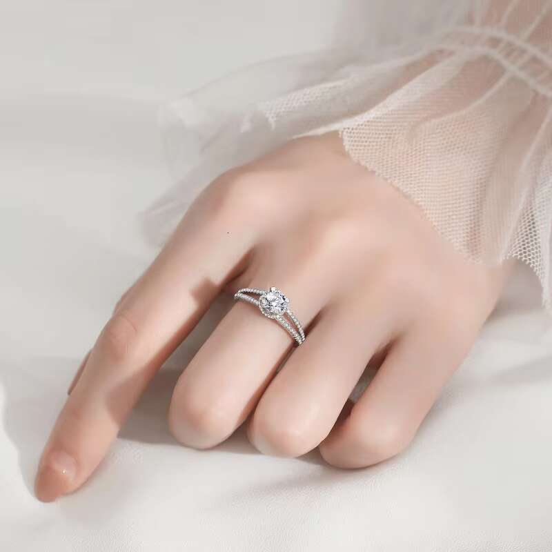 Fine Jewel Husky Factory Prices Wholesale Jewelry Fashion 0.8ct Moissanite Ring 925 Silver Wedding Gift Wedding Engagement