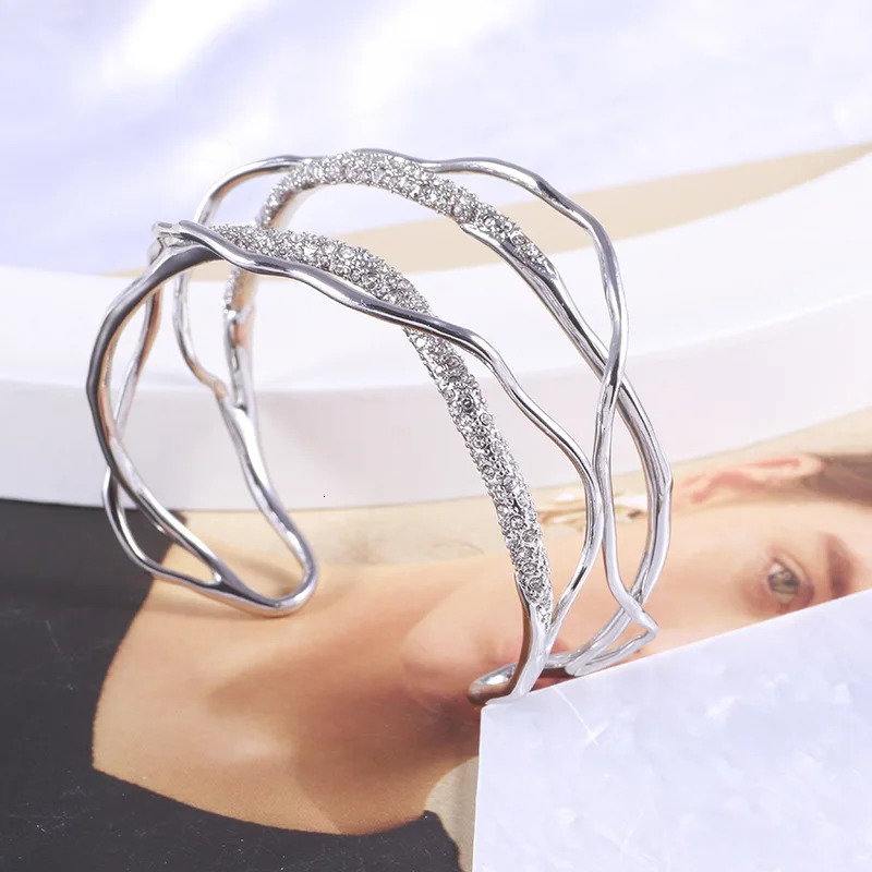 Fashion Irregular Metal Lines Wound Splicing Clear Rhinestone Paved Light Open Bangle Exquisite Bracelet for Women 251107