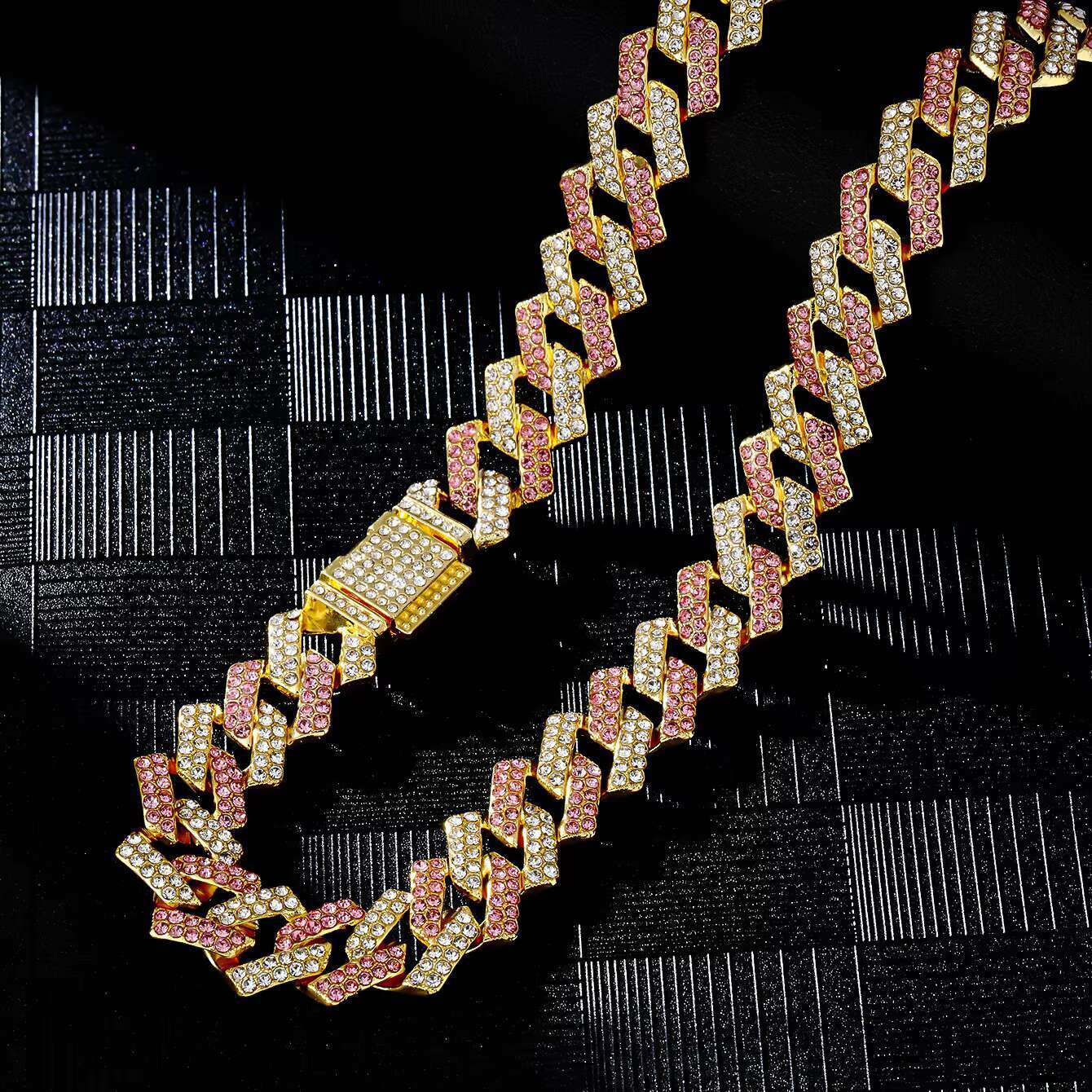 Wholesale Hot Fashion Gold Moissanite Iced Out Cuban k Hip Hop Jewelry Necklace Chain for Men