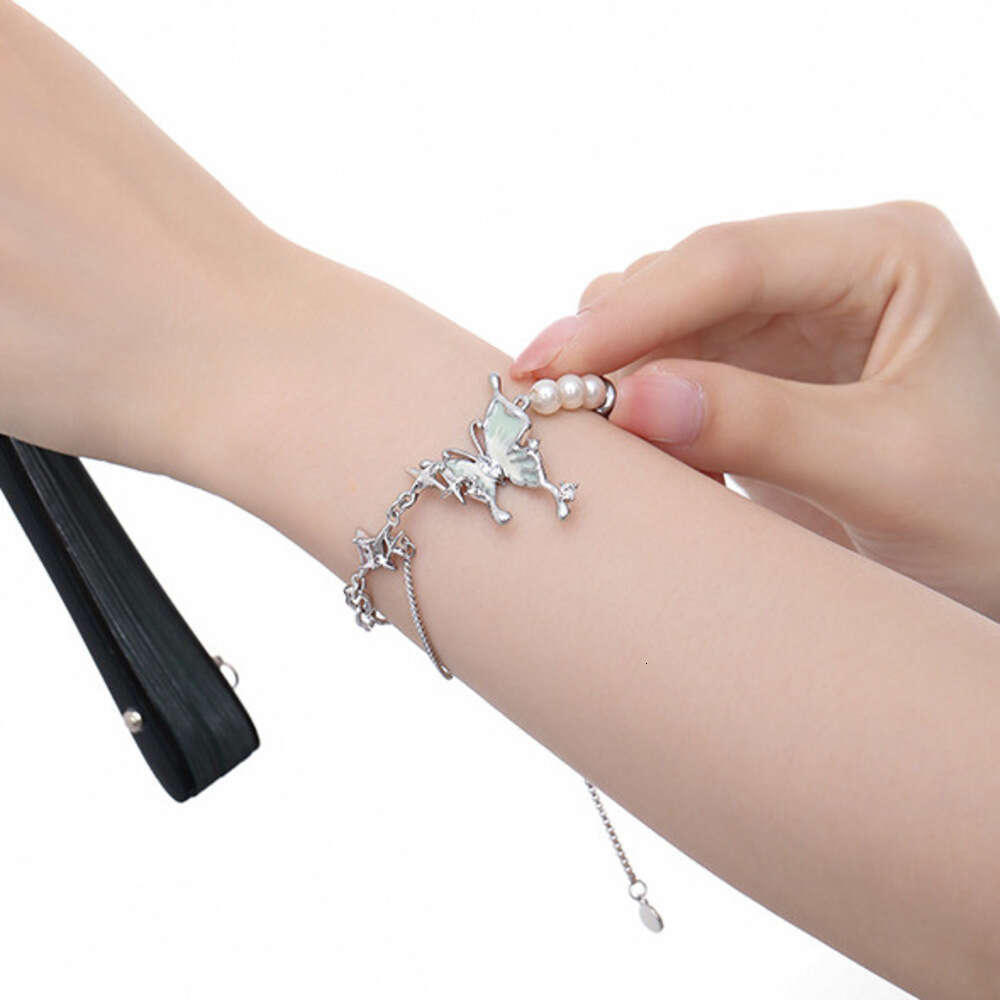 DHcollections INS Mint Manbo Butterfly Bracelet Summer Women High-end Original Design Fresh Sweet Pearl Jewelry Trend