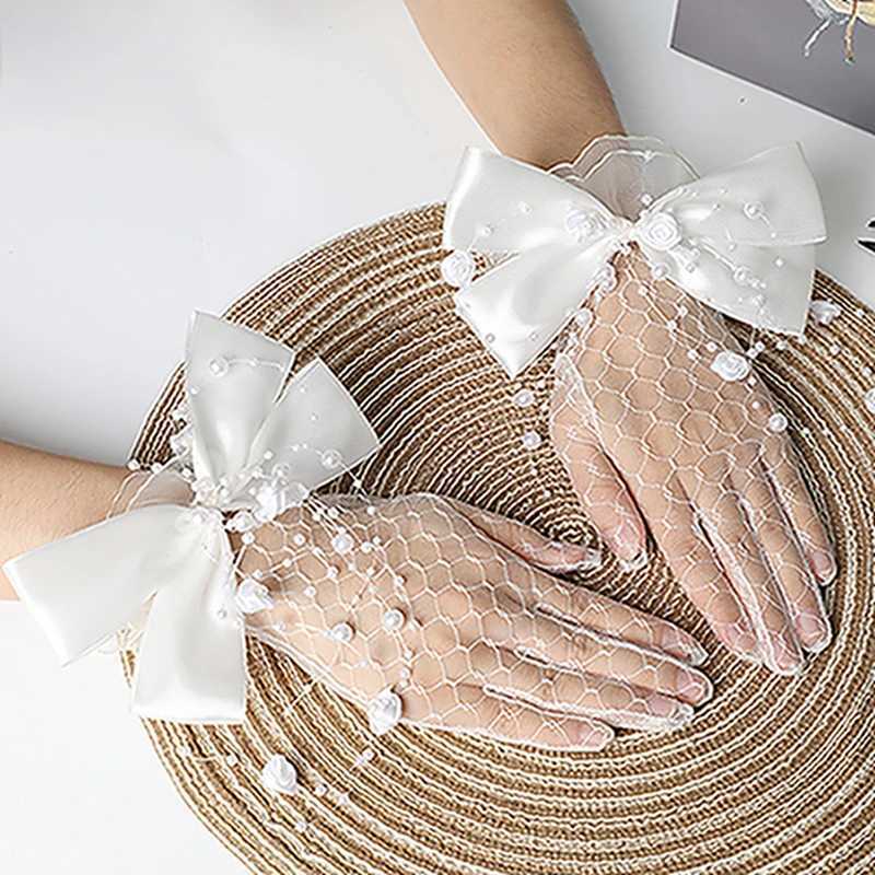 Elegant Satin Gloves with Delicate Embroidery and Rhinestone Accents for Prom Bridal Wedding Evening Party Dress Accessories L251110