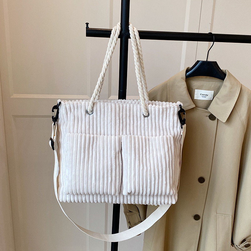 Ladies' Spring Retro High end Wide Shoulder Bag Casual Simple Versatile Crossbody Bag High end Commuting Leisure Bag Shopping Bag Versatile Ladie